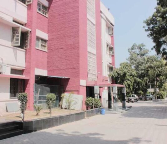 Sri Aurobindo College is seeking applicants for 36 non-teaching positions in its 2024 recruitment drive Sri Aurobindo College