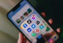 The Essential Guide to Excel in Social Media Management