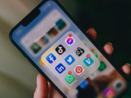 The Essential Guide to Excel in Social Media Management