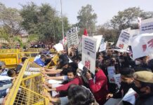 AISA-RSS Clash at Delhi University’s Kirori Mal College! What is the Reason Behind It? Let’s Dig Deeper