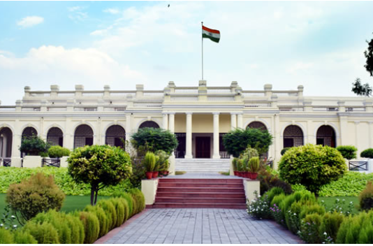 DU to set up water coolers amid student’s demonstration