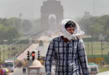 DU Students Face Exams Amid Intense Heatwave